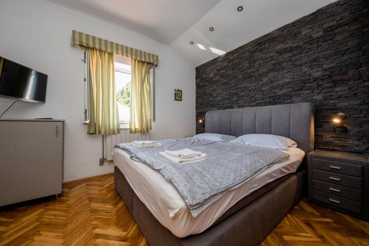 Apartments And Rooms By The Sea Supetarska Draga - Gornja, Rab - 11579 Exterior photo